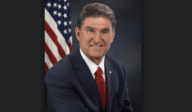 Joe Manchin Just Broke With the Democrats….Will Vote For Trump’s Border Wall!