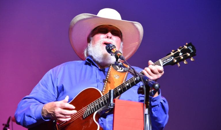 Charlie Daniels Just Posted A Prayer About The Media And It’s Perfect