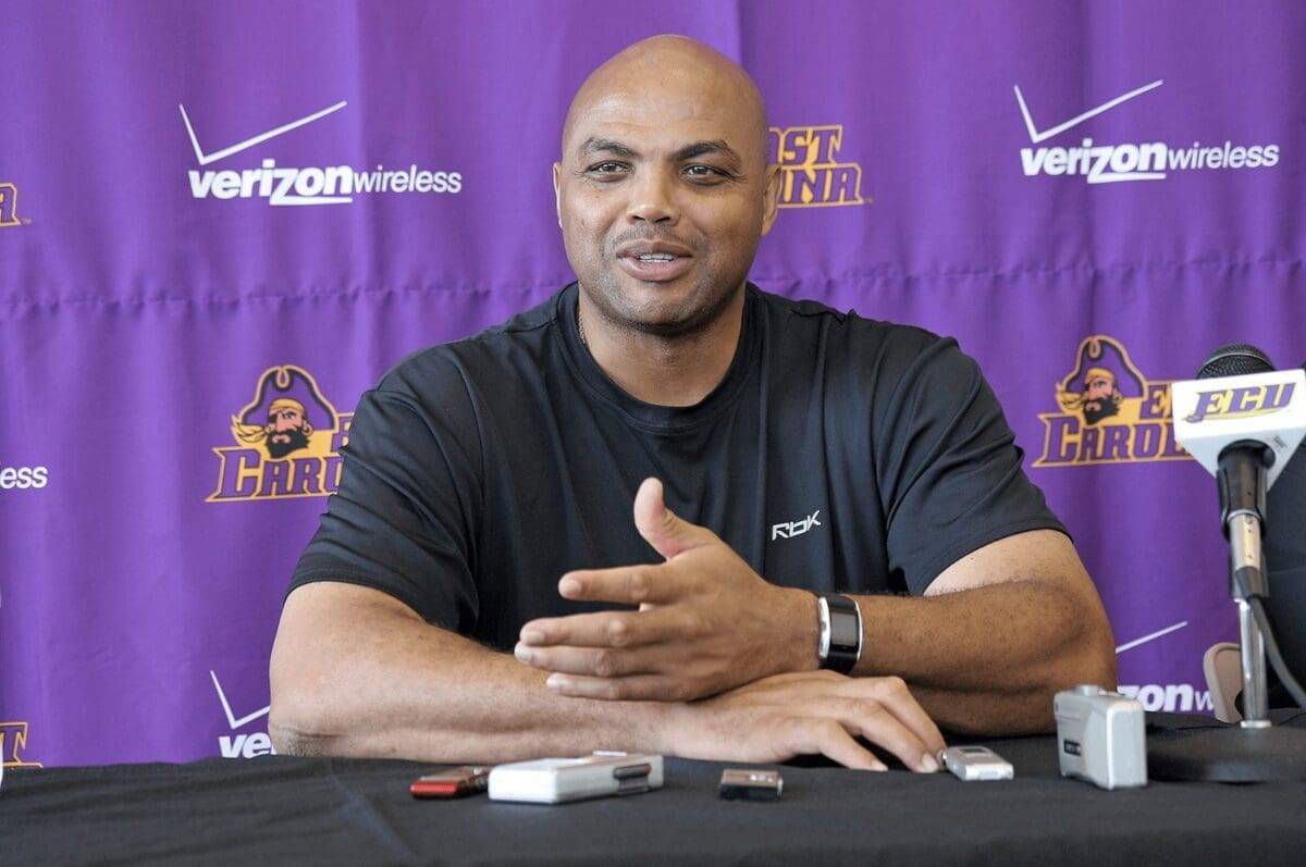 Icon Charles Barkley Dismisses “Defund the Police” Movement: “Most of the Cops Do a Fantastic Job”