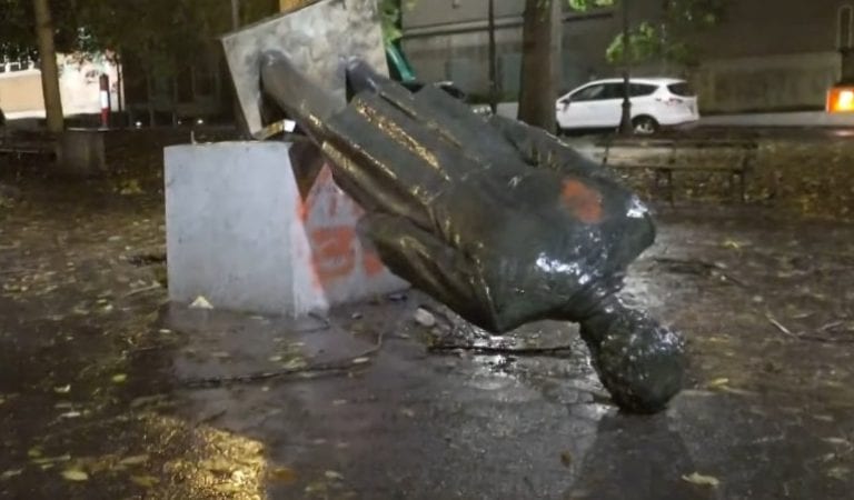 Rioters In Portland Tear Down A Statue of Abraham Lincoln and Theodore Roosevelt
