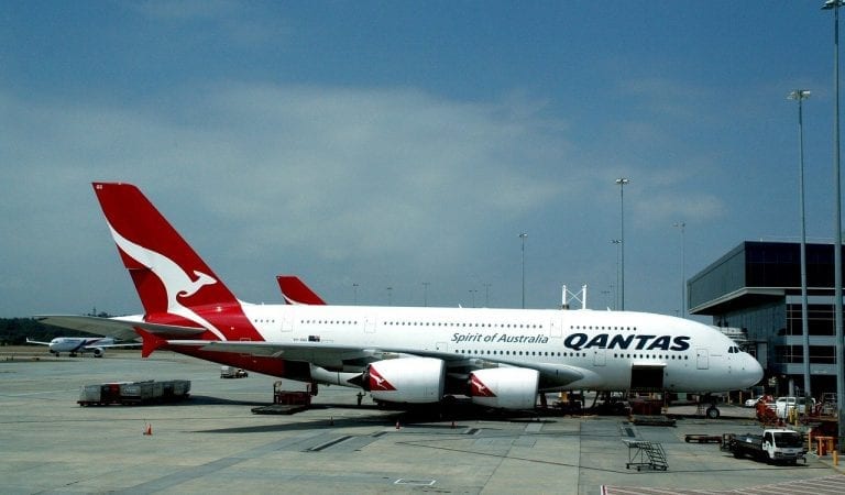 Qantas CEO Says International Travelers Will be Required to Show Proof of COVID-19 Vaccine Before Boarding Flights