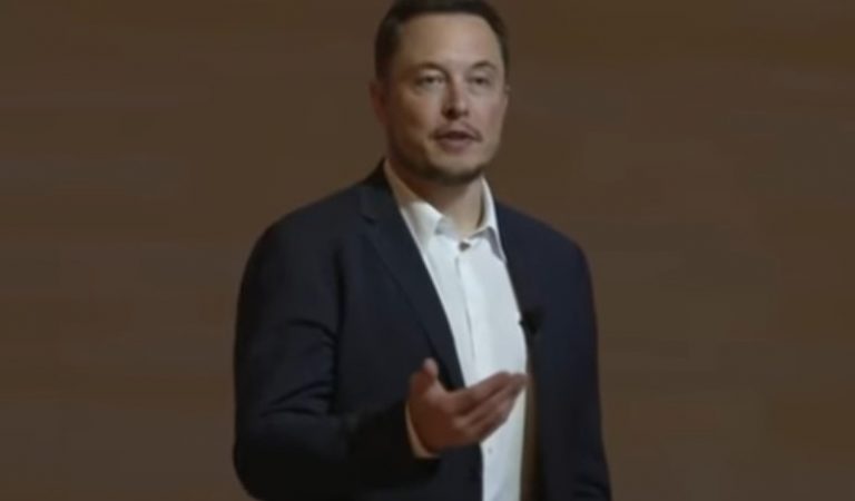 Elon Musk Slams The Washington Post: “Give My Regards To Your Puppet Master”