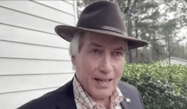 Lin Wood Claims Tucker Carlson Is Friends With Hunter Biden