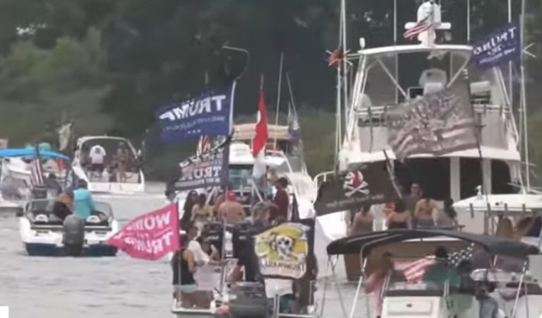 Hundreds Of Trump Boaters Have A Parade In Tampa Bay