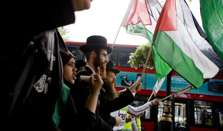 WATCH: Pro-Palestinian Caravan Attacks Jewish Diners in LA