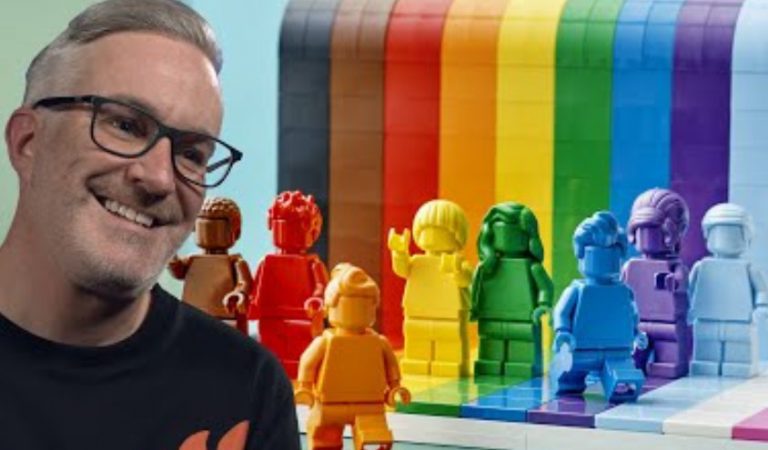 LEGO Has Just Introduced New LGBTQ Toy Set