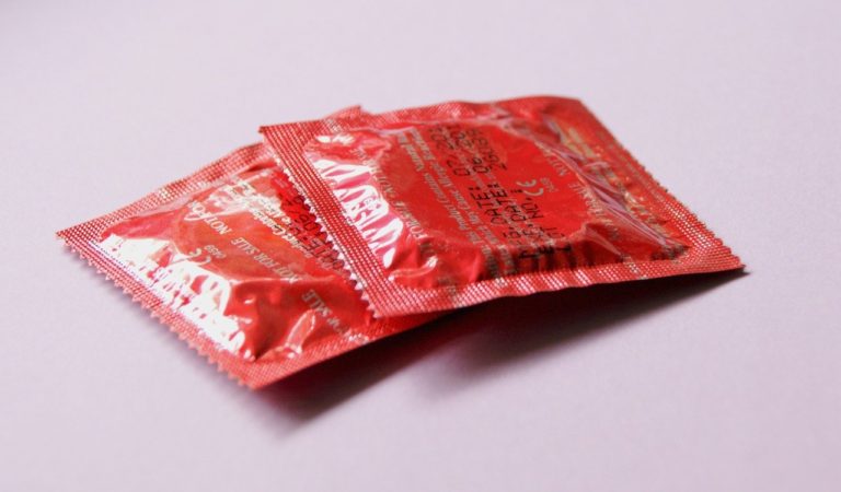 Chicago Public Schools Mandate 5th Graders Have Access to Condoms