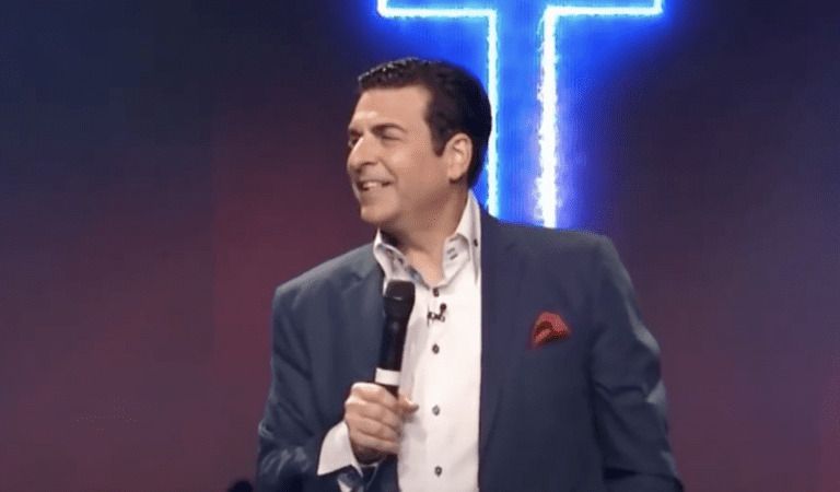 PROPHETIC BREAKTHROUGH: Hank Kunneman Prays For America