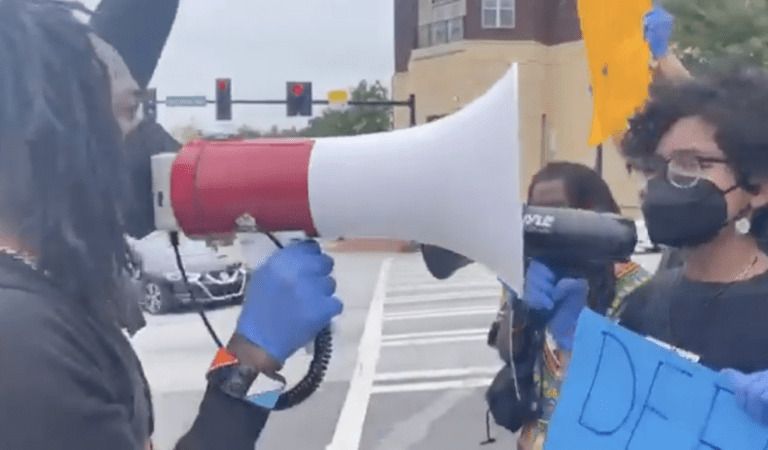 Nicki Minaj Fans Protest: “Down with the CDC!” and “You Know Fauci’s Lying!”