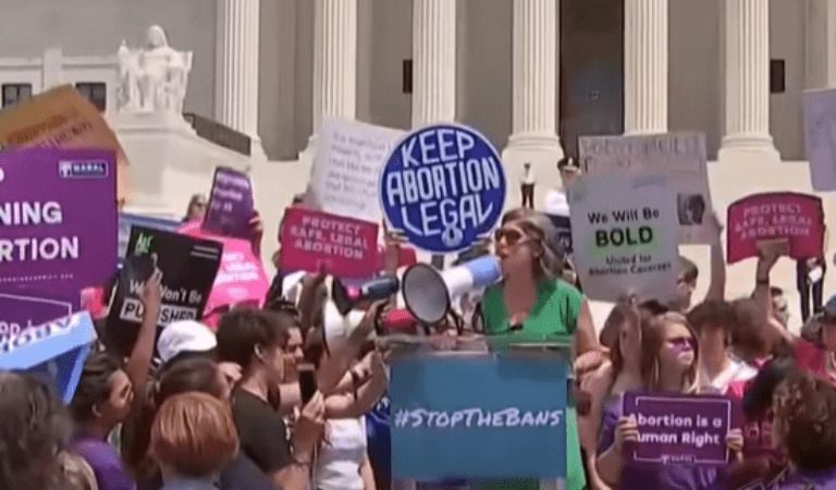 Texas Doctor Accused By Some of MURDER After Performing Abortion Procedure That Breaks New Abortion Heartbeat Law!
