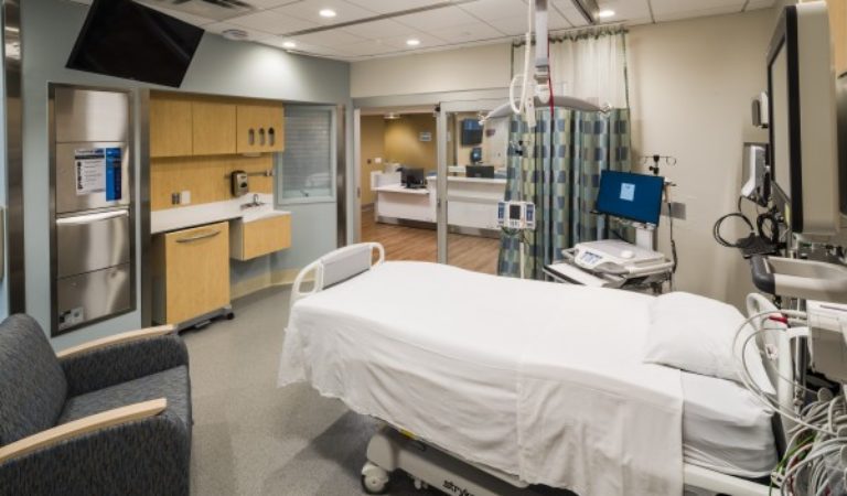 Maine Hospital Forced to Close ICU Due to Firing So Many Unvaccinated Employees