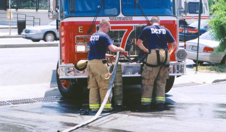 Unvaccinated D.C. Firefighters Work Overtime During Holidays to Cover Vaccinated Out With COVID; City Still Threatens Unvaccinated With Mandate