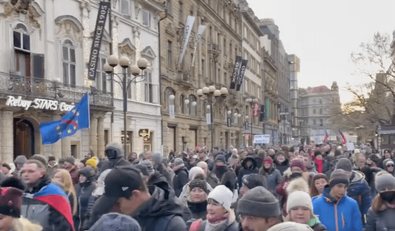 WATCH: Thousands Take To The Streets Of Prague To Protest Vaccine Mandate