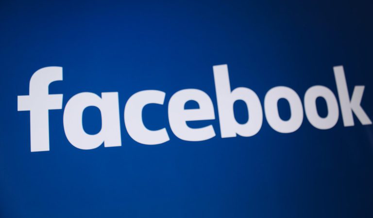 Facebook & Instagram Temporarily Allow Users to Call for Violence Against Russians in Context of Ukraine Invasion