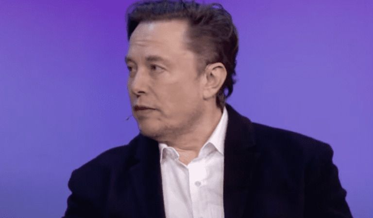 Elon Musk: “Clinton Campaign Lawyer Created An Elaborate Hoax About Trump And Russia”