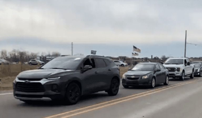 Massive Line Of Cars Are Lining Up To Enter Trump’s Rally
