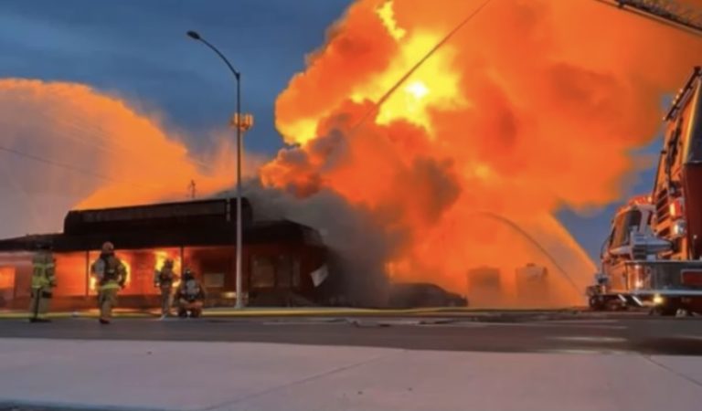 100-Year-Old Grain Silo in Washington Destroyed in Enormous Blaze