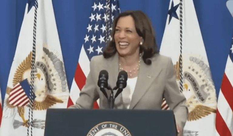 WATCH: Kamala’s “Please Clap” Moment