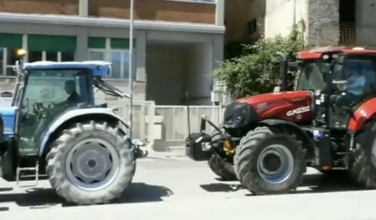 (WATCH) Farmers’ Uprising Spreads Through Europe: Farmers in Italy, Spain & Poland, “We Are Not Slaves”