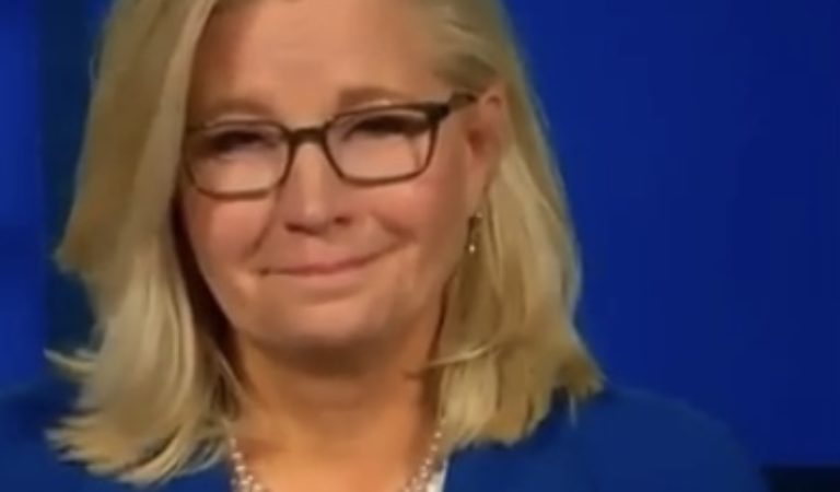 New Poll Shows How Liz Cheney Presidential Run Would Impact Trump