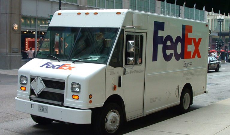 FedEx Shares Tank by 17% – Company Expects Things to Get Worse