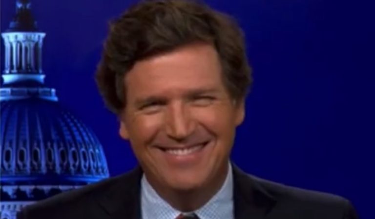 Tucker Carlson Completely Owns ABC Journalist After She Blamed the GOP for the Border Crisis