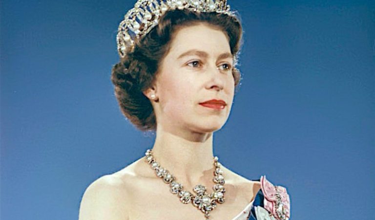 Queen Elizabeth Dead At Age 96