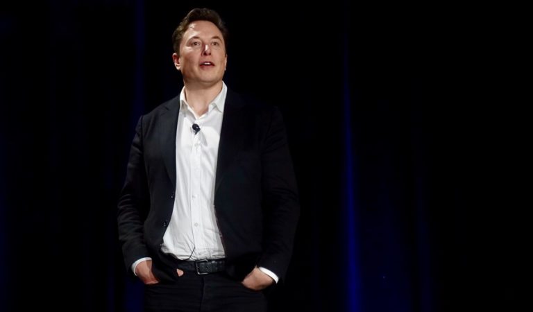 Elon Musk Says Twitter Will Form ‘Content Moderation Council’