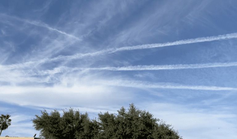 MUST SEE: Chemtrails EXPOSED In Arizona!