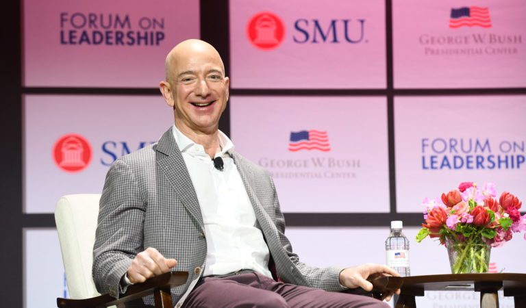 Amazon Begins Mass Layoffs