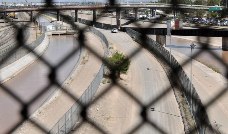 Texas National Guard Expands Barbwire Fence at Border, See How It Impacted Migrant Crossings