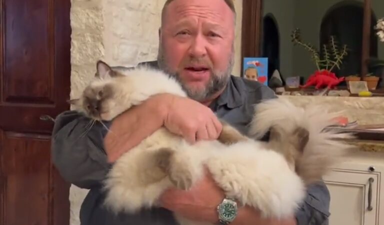 Alex Jones Claims the DOJ is Trying to Seize His Cat