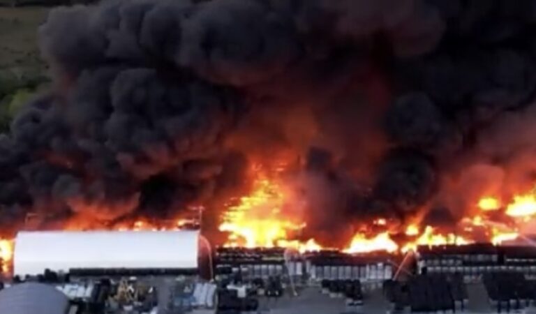 BREAKING: Massive Fire Starts at Florida Plant Nursery, HAZMAT Crews Monitoring Air