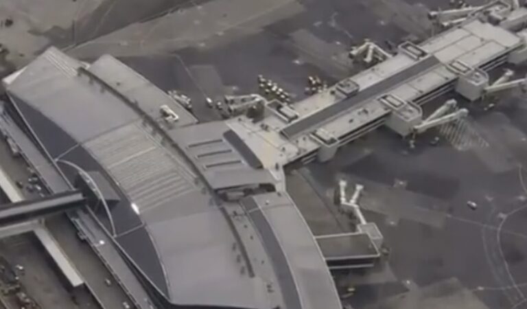 JUST IN: ‘Electrical Panel Failure’ Causes Fire & Power Outage at JFK Airport