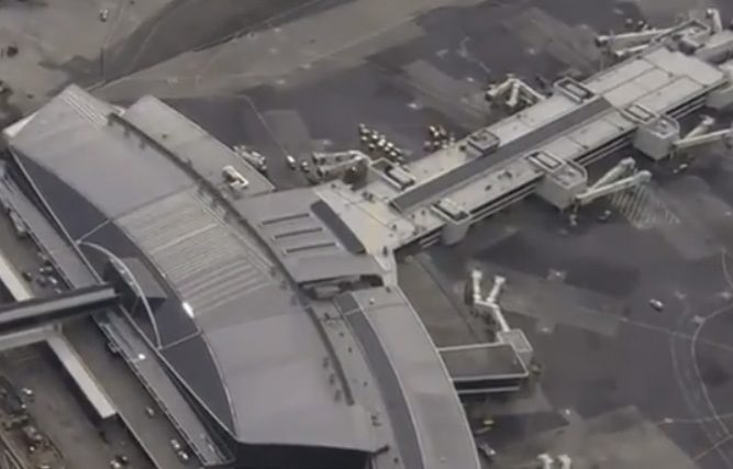 JUST IN: 'Electrical Panel Failure' Causes Fire & Power Outage at JFK Airport